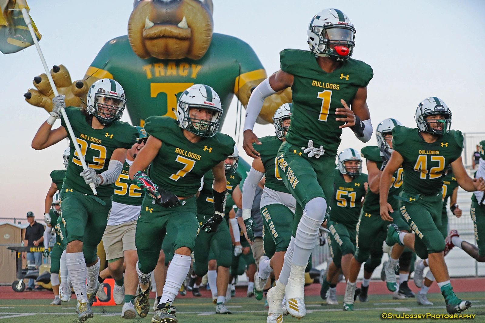 peter-b-kyne-tracy-high-football